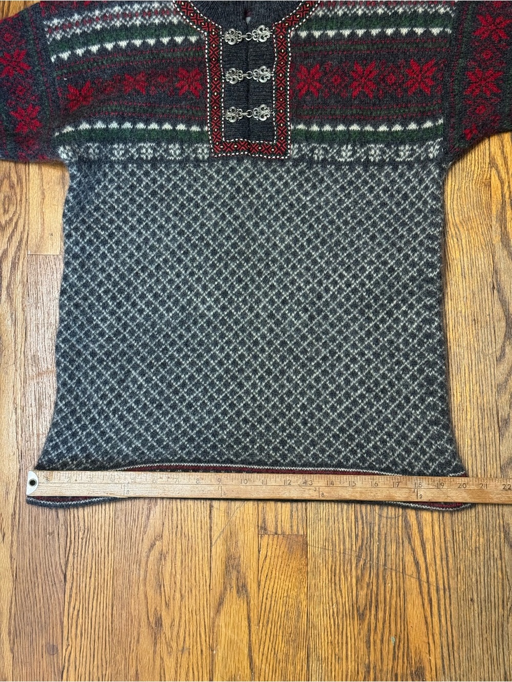 VINTAGE Squaw Valley 100% Wool Sweater - Picture 8 of 16